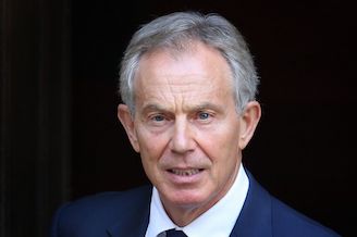 Una terza via per risolvere la crisi greca? L’analisi di Tony Blair