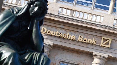 Deutsche Bank indagata dalla procura di Trani per massiccia vendita di Btp italiani nel 2011. Secondo l’accusa si è trattato di manipolazione di mercato