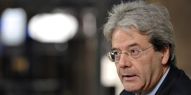 Gentiloni accetta con riserva l’incarico di formare un nuovo governo